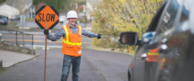 How Many Road Signs Are In The U.s Flaggers For Construction Zone