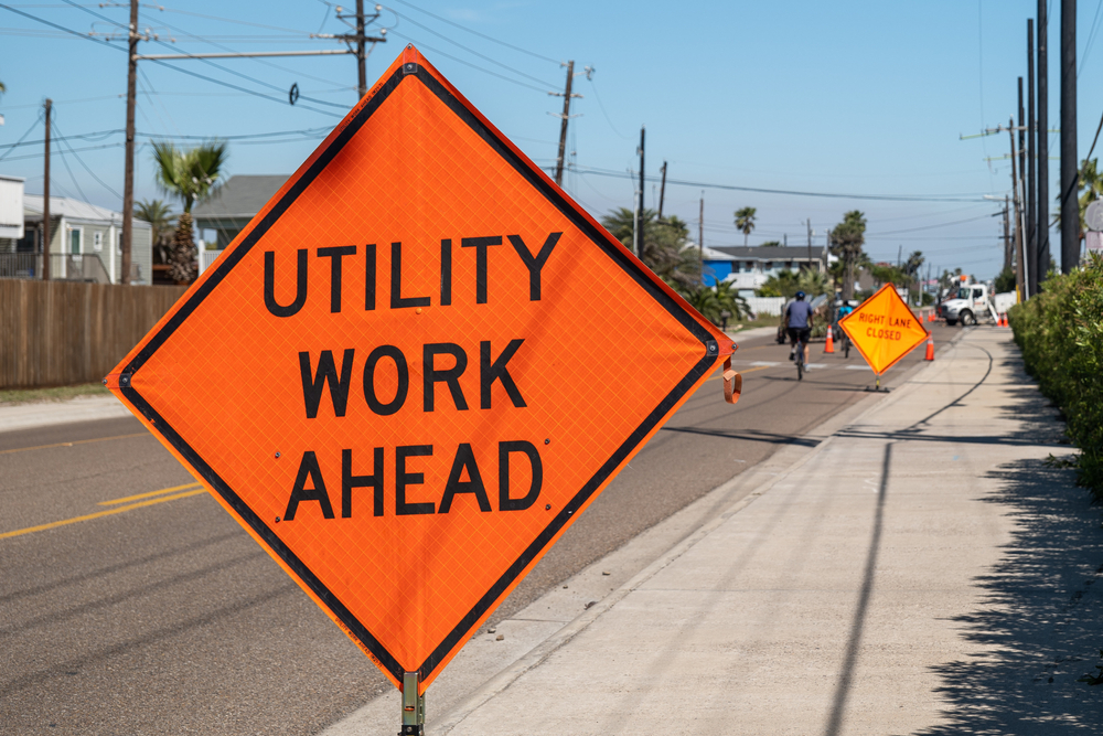 How Proper Traffic Control Signs Can Reduce Liability for Businesses and Contractors