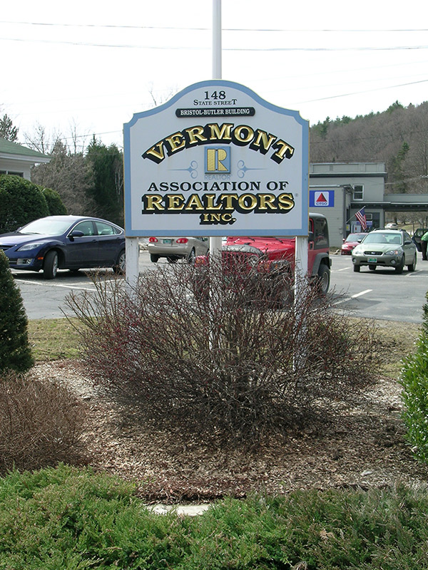 Best Types of Business Signs for Vermont Weather Conditions