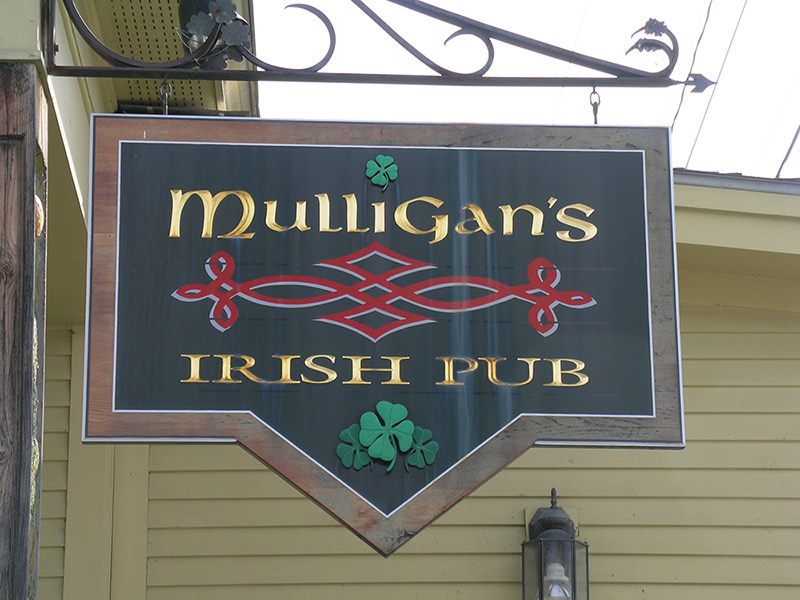How to Create Memorable Custom Signs for Long-Term Business Success
