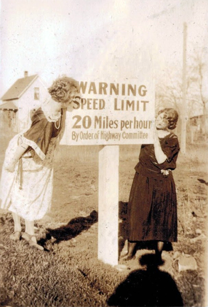 speed-limit-sign-from-1930s